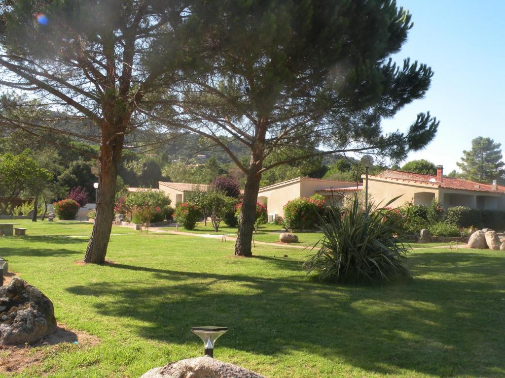 Готель Les Jardins De Santa Giulia Порто-Веккіо Екстер'єр фото